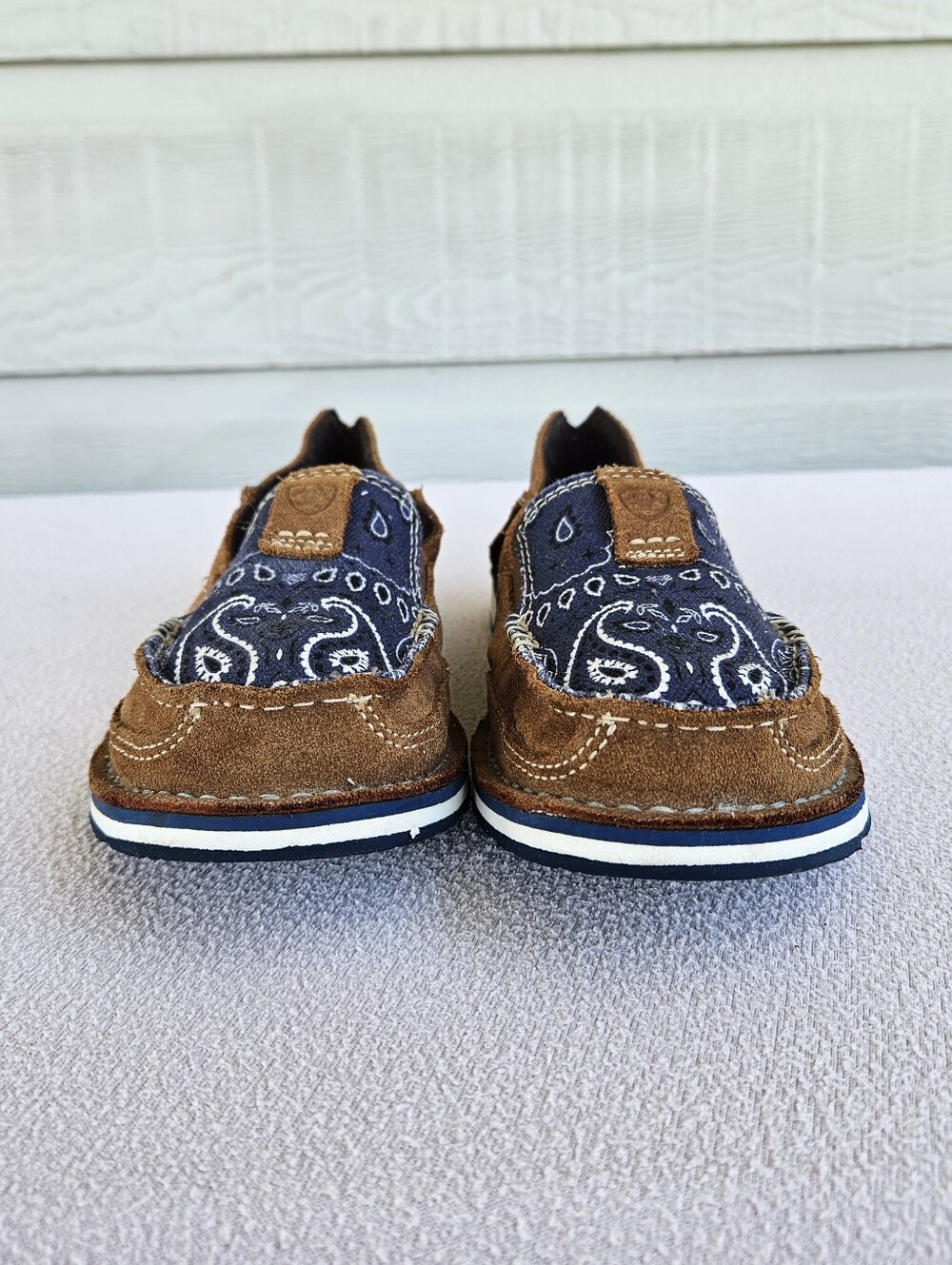 Ariat Cruiser Shoes Women 6.5B Suede Brown Blue Denim Paisley Slip-On Loafer - Picture 6 of 12